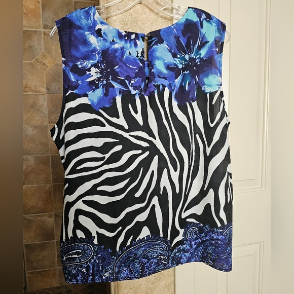 NWOT Chicos Black Label Floral and Animal Print Tank Top - Size 3 (XL) - Picture 2 of 5
